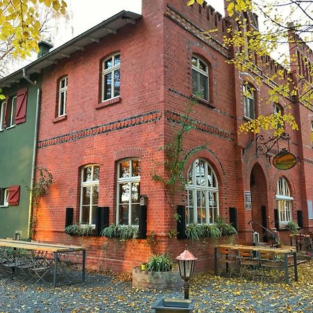 Landhaus Dessau Hotel Exterior foto